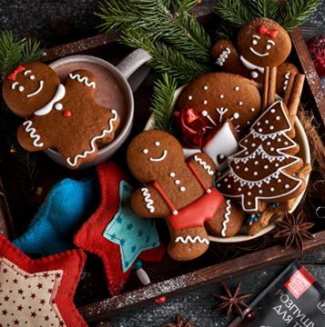 CHRISTMAS GINGERBREAD WITH GINGER AND CINNAMON
